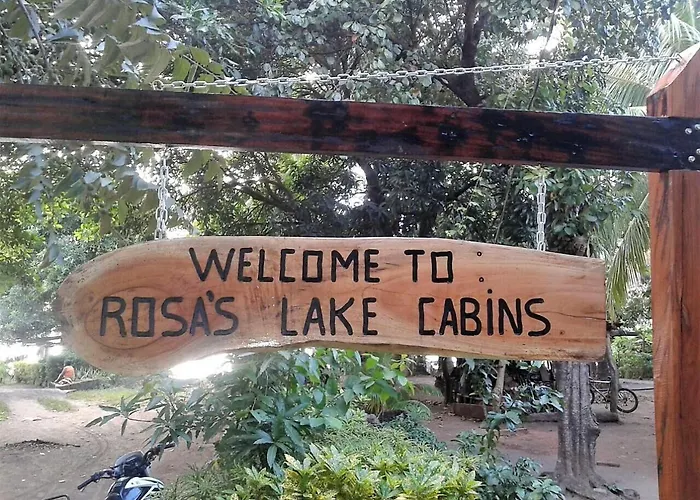 Rosa'S Lake Cabins